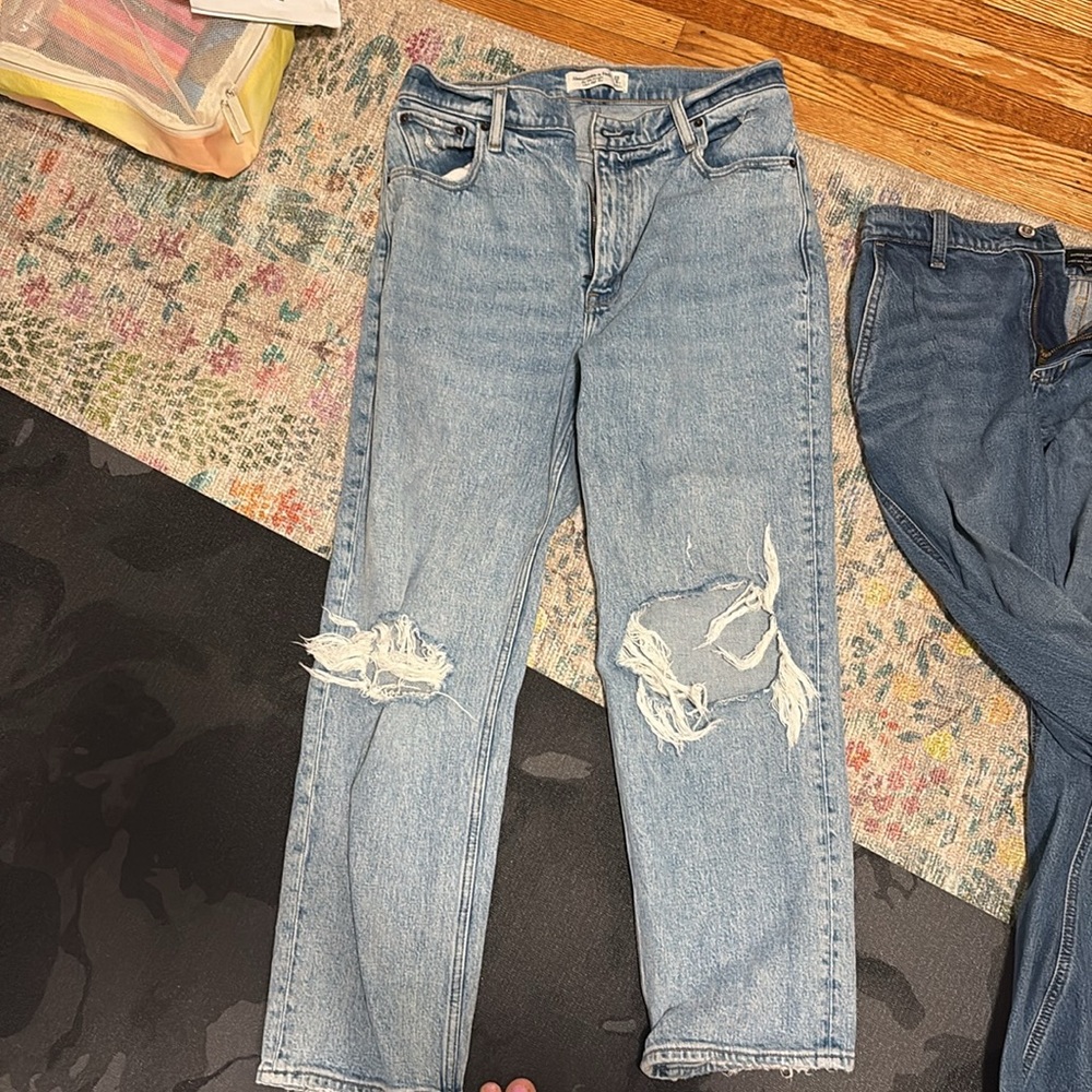 Jeans - Picture 2 of 2